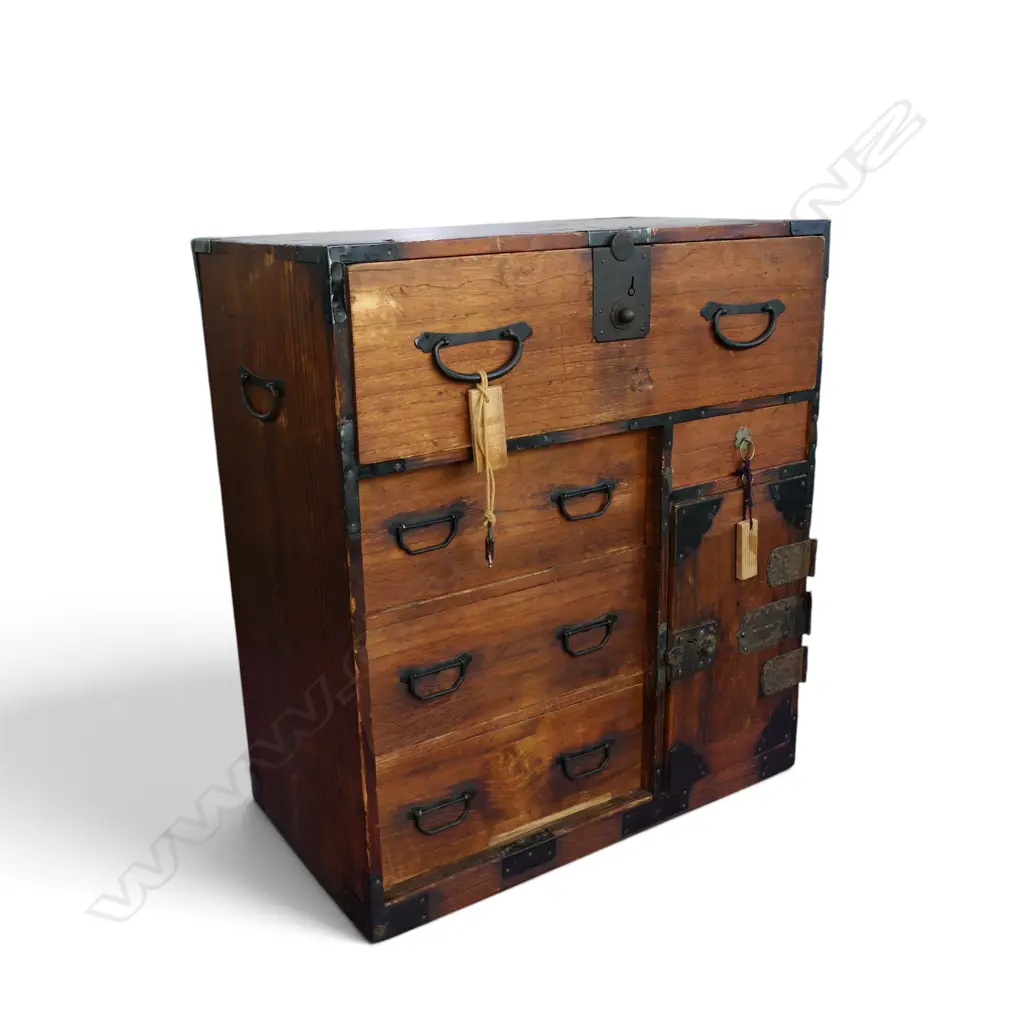 VINTAGE JAPANESE SMALL WOODEN TANSU CHEST with keys. H.580mm Image 1++