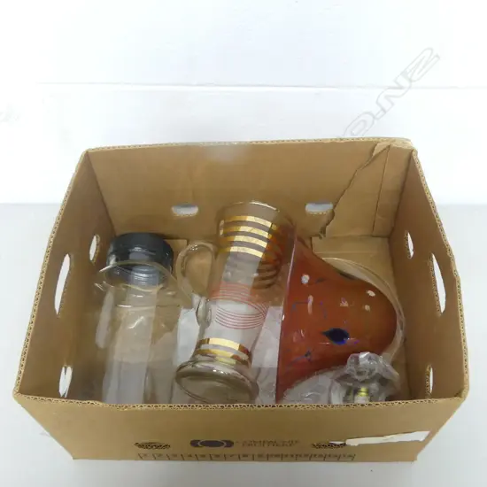 ART GLASS WALL LIGHT FIXTURE, JUG, JAR & PLATE