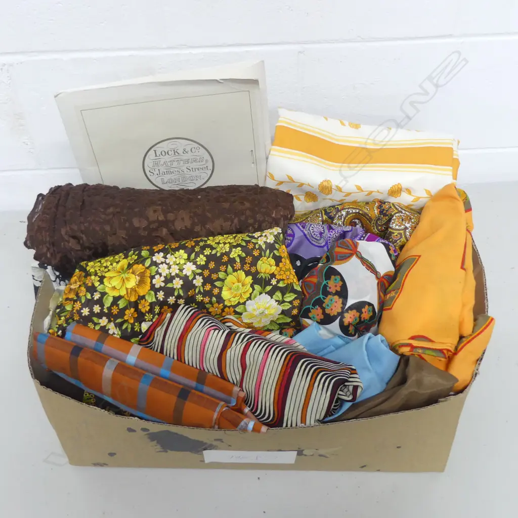2 BOXES OF ASST. LINENS & FABRIC CUTS Image 1++