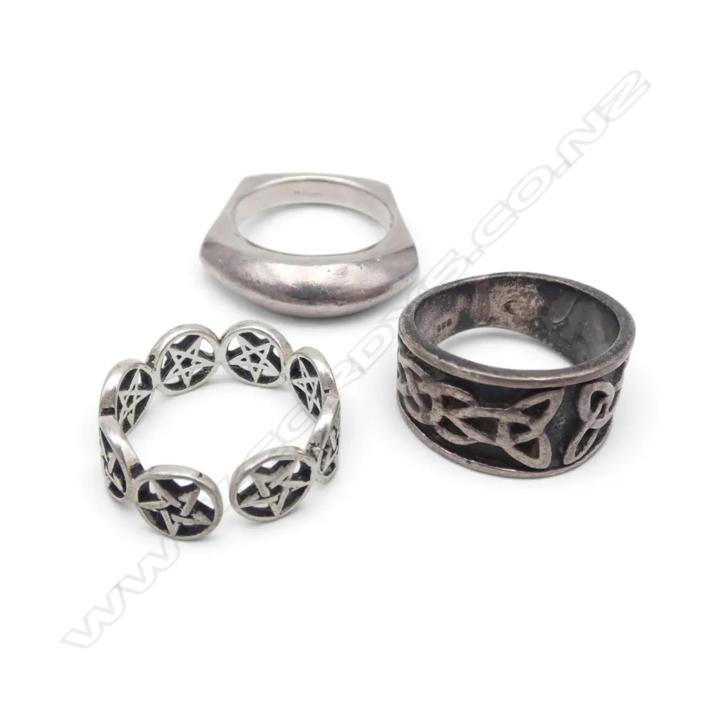 3 SILVER BAND RINGS: 2 PATTERNED. 15gms Image 1++