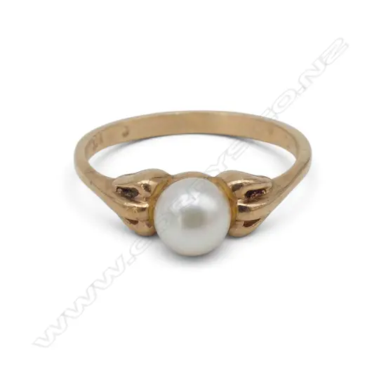 9ct GOLD & CULTURED PEARL RING 2.1gms