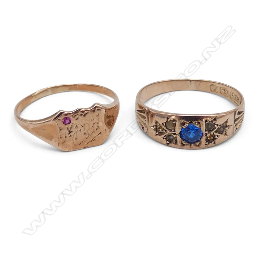 2 9CT RINGS, SIGNET & BLUE STONE 3.1gms Image 1++