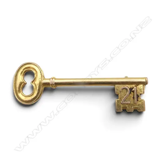 9ct '21' KEY BROOCH 2.25gms