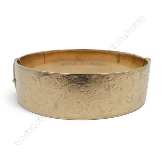 9ct Gold bangle with bronze core