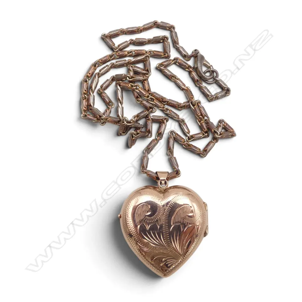 9ct ROSE GOLD ENGRAVED HEART LOCKET of good size. 7gms on plated chain Image 1++