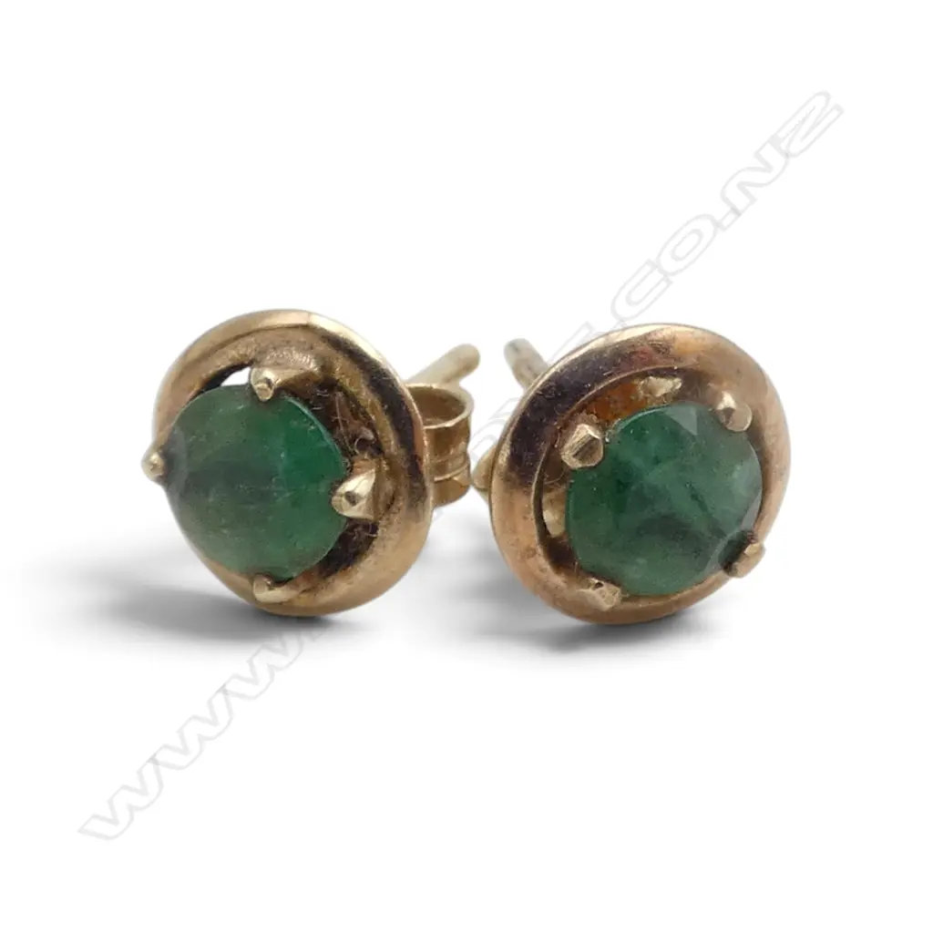 PR 10CT EMERALD EARRINGS w. 9CT BUTTERFLIES 1.1gms Image 1++