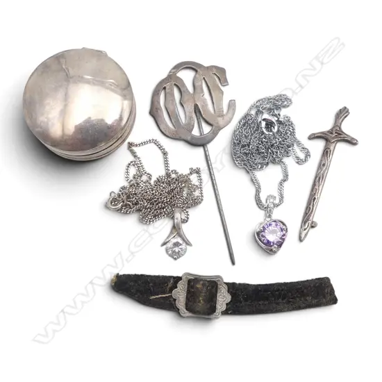 5 assorted silver items: rouge pot + pin + sword brooch + 2 pendant necklaces. 24gms + silvered small buckle