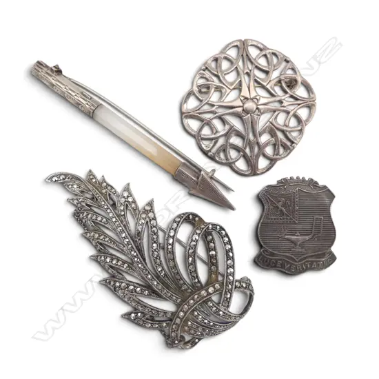 4 SILVER BROOCHES W.80mm