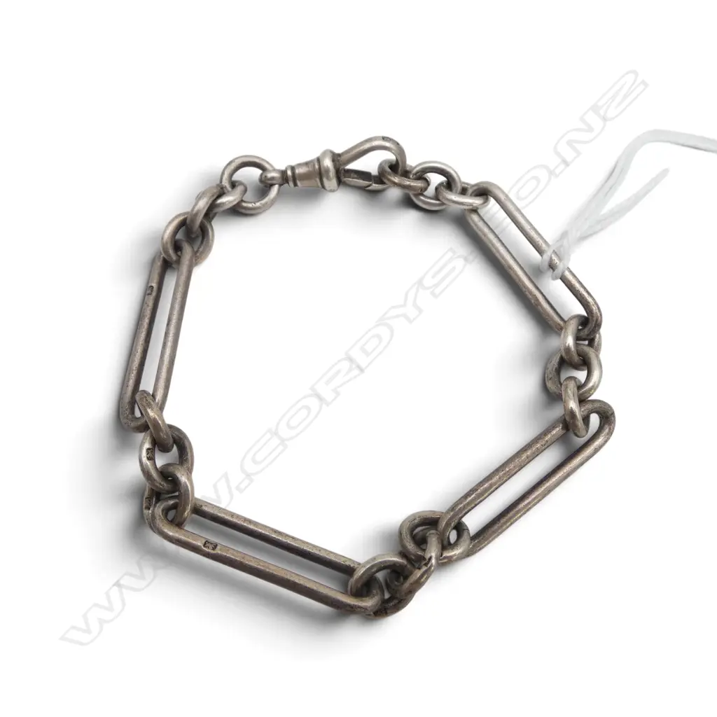 VICTORIAN STG SILVER ALBERT CHAIN, LONDON c.1900, each link stamped with lion passant, 19.7gms, L.205mm CLASP A/F Image 1++