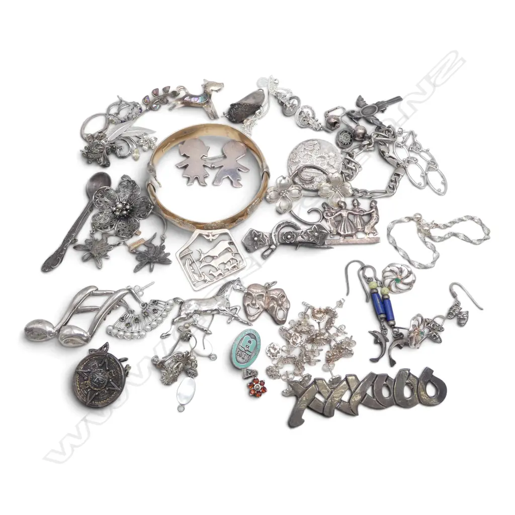 ASST. STG SILVER JEWELLERY, 180gms Image 1++