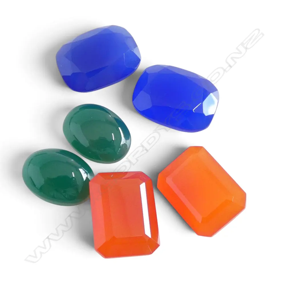 LOOSE CHALCEDONY STONES, COLOURED ORANGE GREEN & BLUE Image 1++