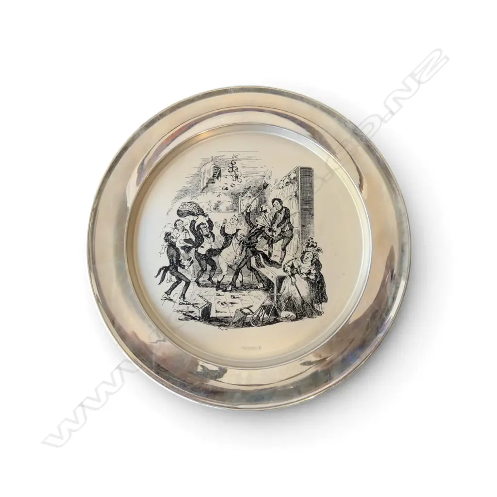 STG SILVER PLATE 'THE RIVAL EDITORS' FROM DICKENS PICKWICK PAPERS B'HAM 1977 31/400 255mm dia 439gms BOXED Image 1++