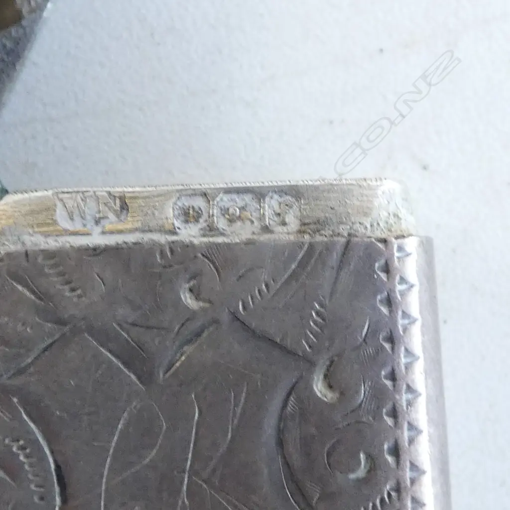 2 Edwardian engraved SILVER VESTAS. 33gms Image 1++
