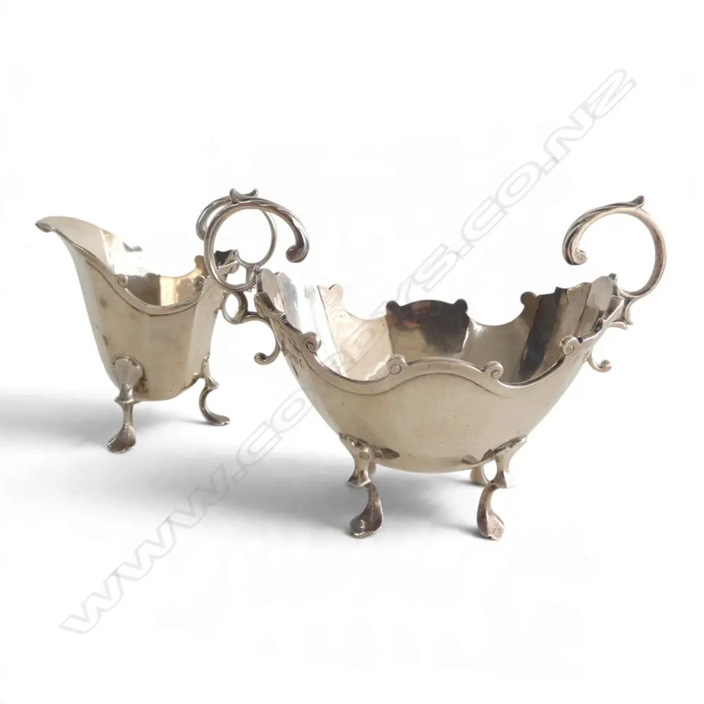 PR LONDON 1885 SILVER SUGAR BOWL & CREAM JUG faceted. Pad feet. 215gms Image 1++