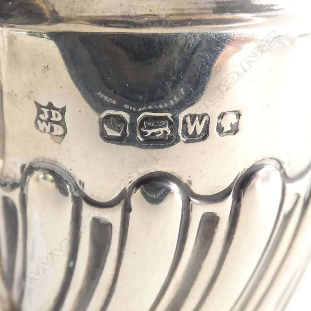 Sheffield 1899 SILVER CONDIMENT SET lidded mustard + 2 salts. Silver weight 97gms + glass liner for mustard Image 1++