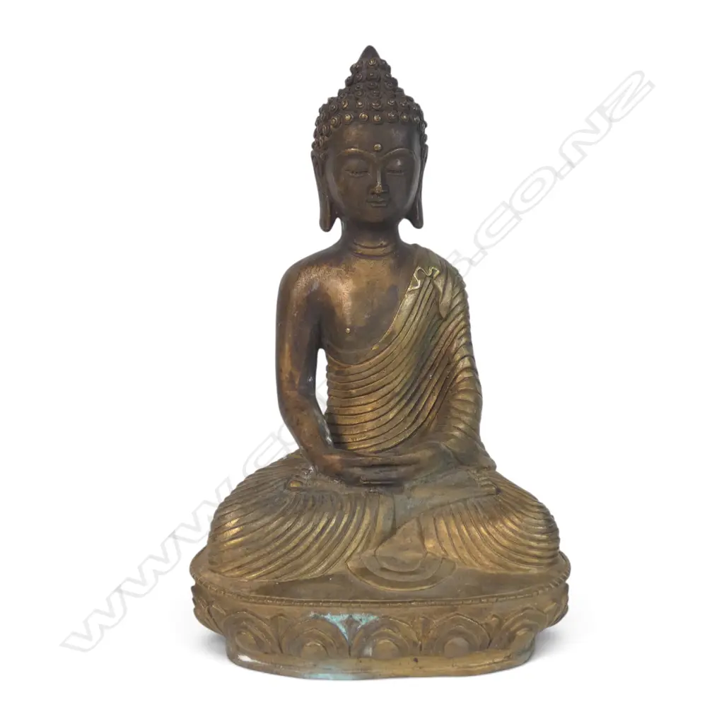 SINO-TIBETAN STYLE BRASS SHAKYAMUNI MEDITATIVE BUDDHA STATUE WITH LAYERED ROBE, 150 X 250MM Image 1++
