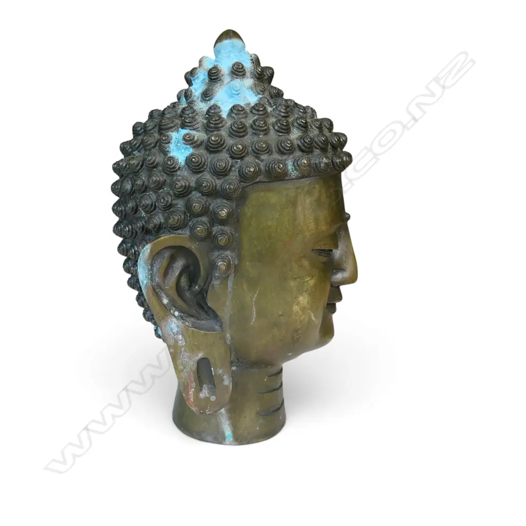 HEAVY CHINESE CAST BRASS MEDITATIVE BUDDHA HEAD WITH SNAIL CURL HAIR, STAMP AT THE BOTTOM, SOME OXIDATION, 220 X 70MM Image 1++