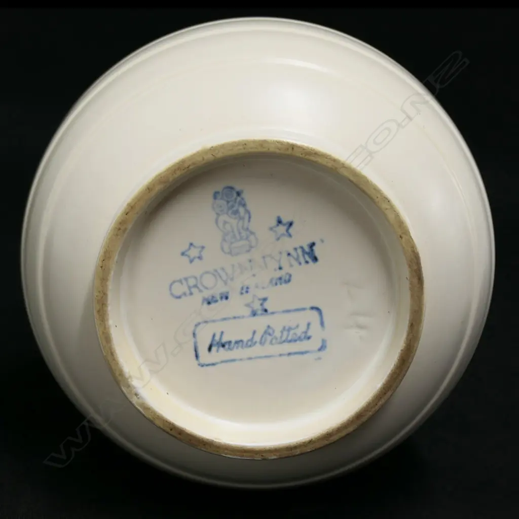 Crown Lynn Hand Potted small vase by Ernest Shufflebotham. Shape 24. Tiki stamp. H.125mm Image 1++