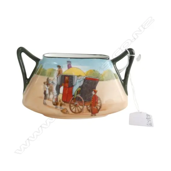 ROYAL DOULTON COACHING DAYS VASE, RARE BLUE SKY VARIATION 1905-1906 & SCENE, H.68mm75x120mm