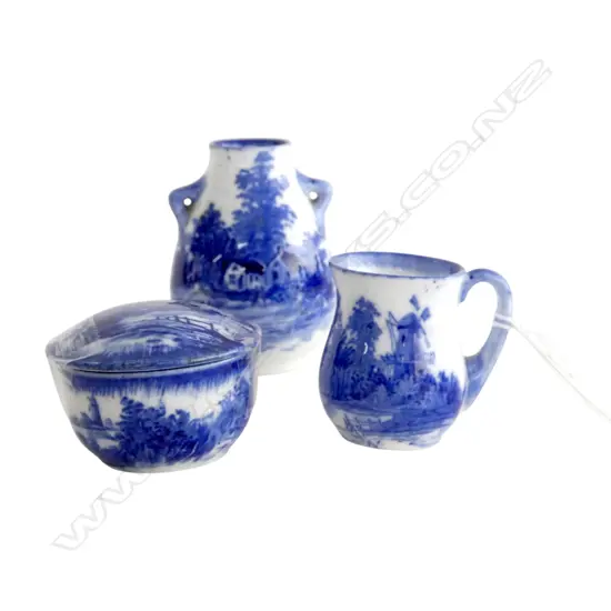 3 ROYAL DOULTON BLUE/WHITE MINIATURES, NORFOLK PATTERN, H.35-65mm