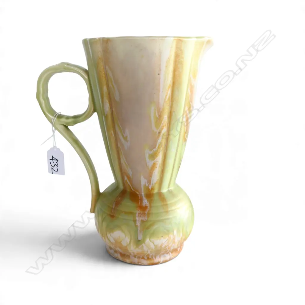 2 BESWICK VASES; trumpet vase H.250mm, mantle vase L.300mm Image 1++
