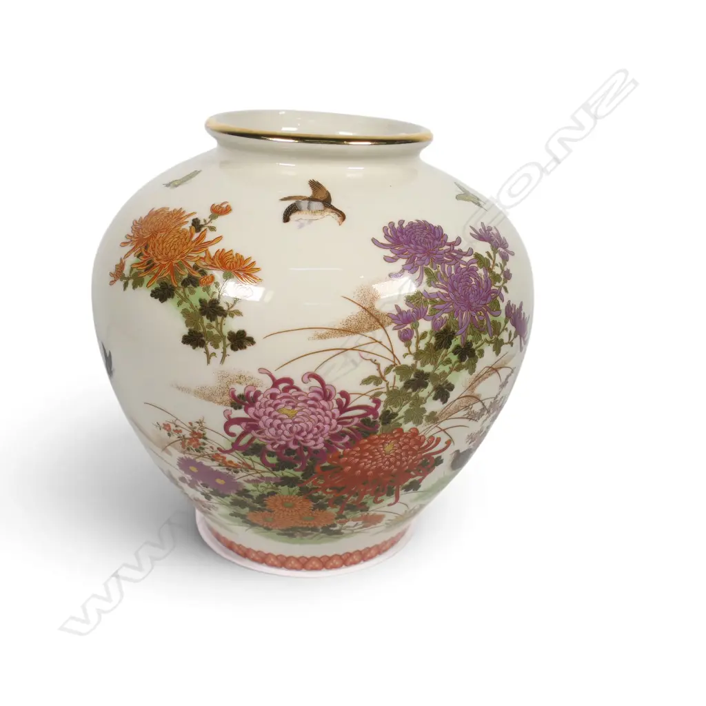 ORIENTAL VASE Image 1++