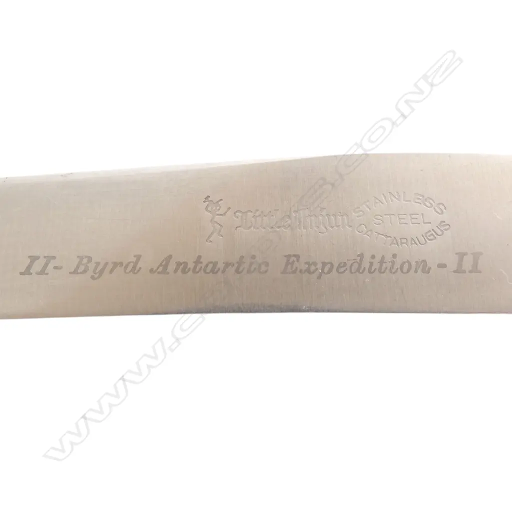 Casein handled knife from the 'II Byrd Antartic Expedition II' with engraved blade Image 1++
