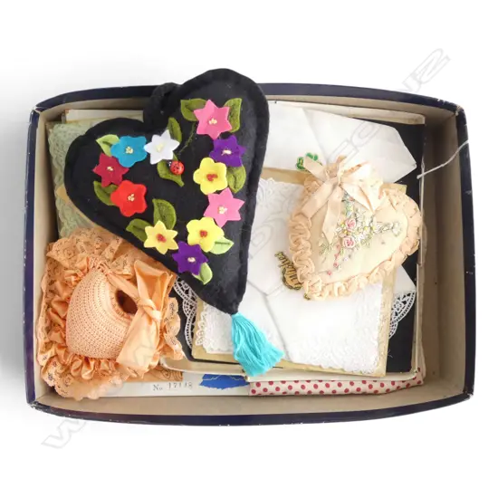 ASST VINTAGE HABERDASHERY HANKIES LACE ETC