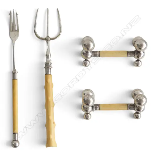 2 IVORY & S/PLATE KNIVE RESTS + 2 IVORY HANDLED S/PLATE FORKS L.220mm