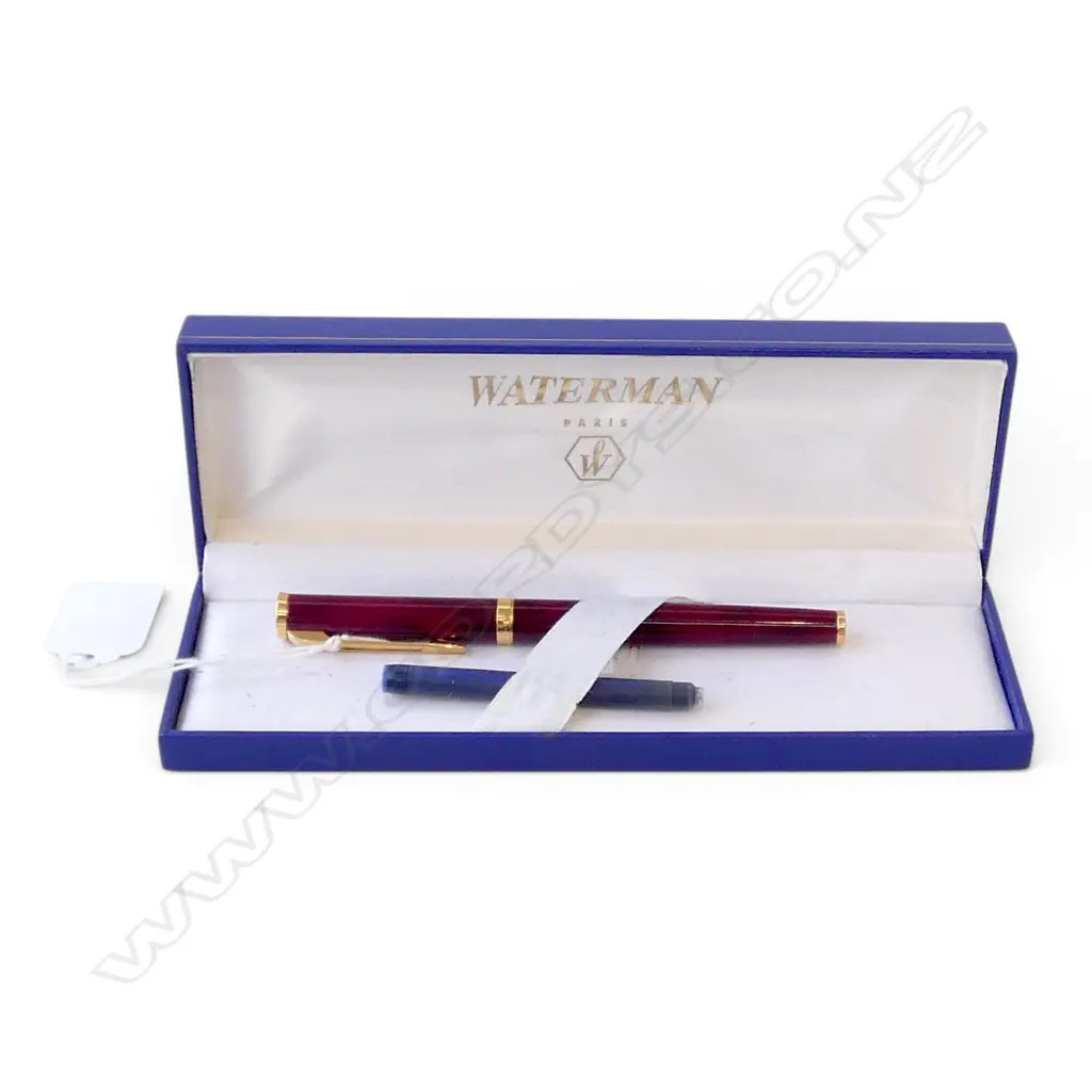 WATERMAN FOUNTAIN PEN w. 18CT NIB, BOXED Image 1++