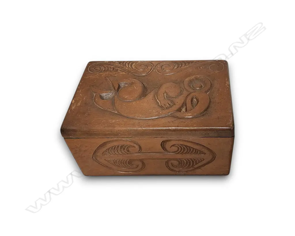 MAORI TIKI HAND CARVED WOODEN BOX Image 1++