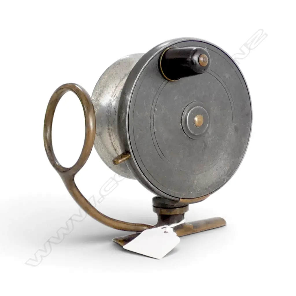 ANTIQUE MALLOCHS PAT  SALMON FISHING REEL DIA100MM Image 1++