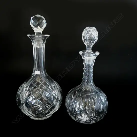 2 CUT CRYSTAL DECANTERS, H.270/290mm