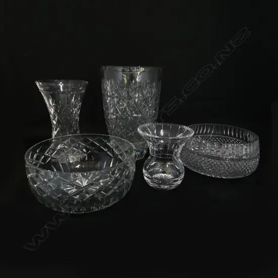 5 PCES CRYSTAL; 3 VASES H.245mm, 2 BOWLS