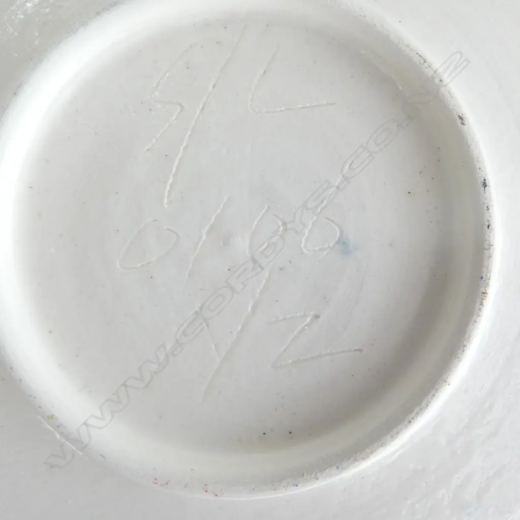 4 KEUM SUN LEE ROUND WALL HANGING PLATES, Dia.135mm Image 1++