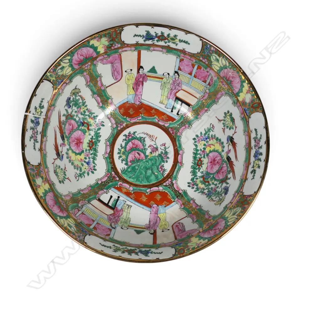 LG CHINESE FAMILLE ROSE BOWL H.165mm, 360mm dia Image 1++