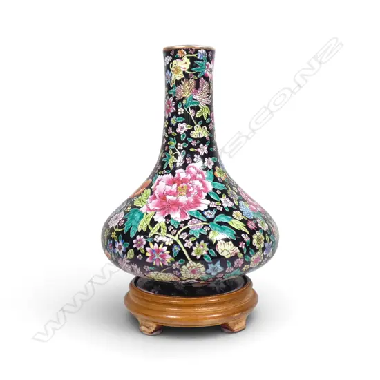 ORIENTAL VASE ON STAND H.350mm