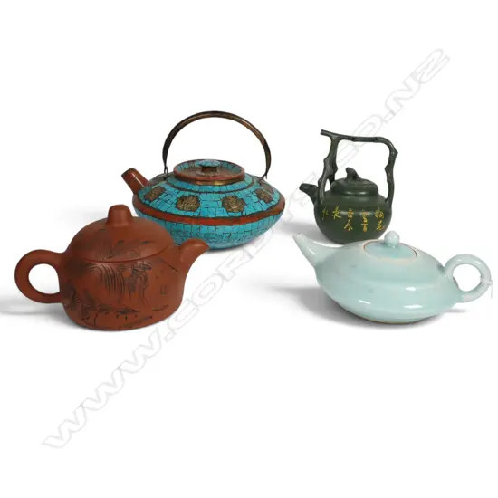 4 ORIENTAL TEAPOTS H.140mm
