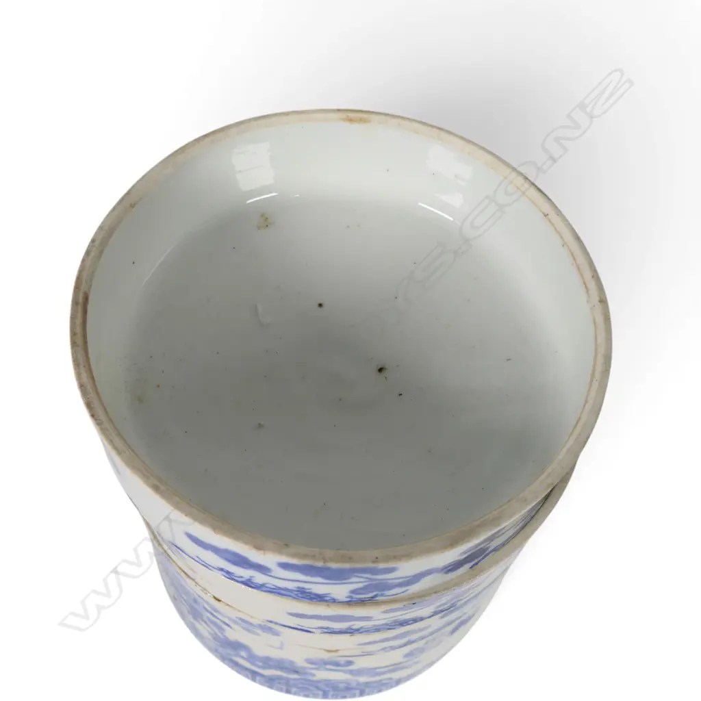 ANTIQUE B/W CERAMIC JUBAKO STACKING FOOD BOX H.260mm, 190mm dia Image 1++