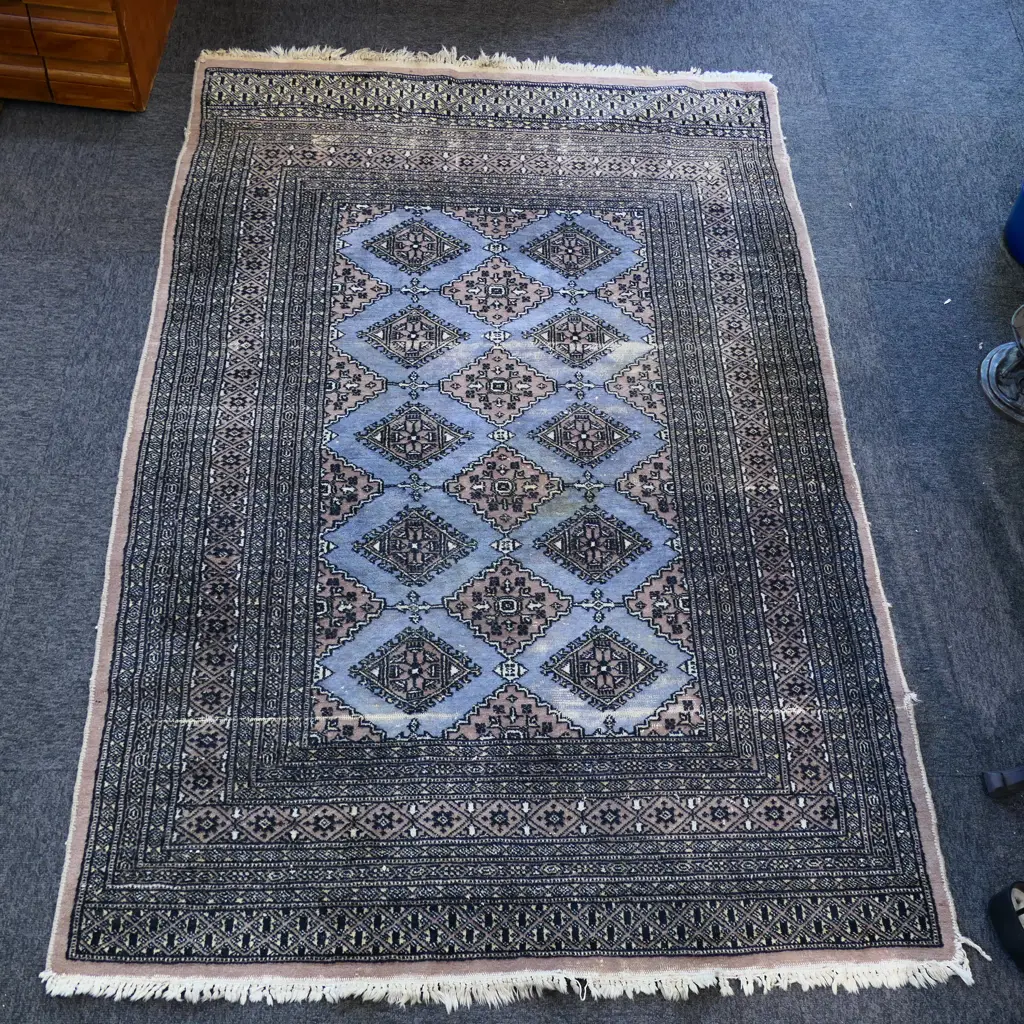 HAND KNOTTED WOOL PILE RUG 1850x1270mm Image 1++