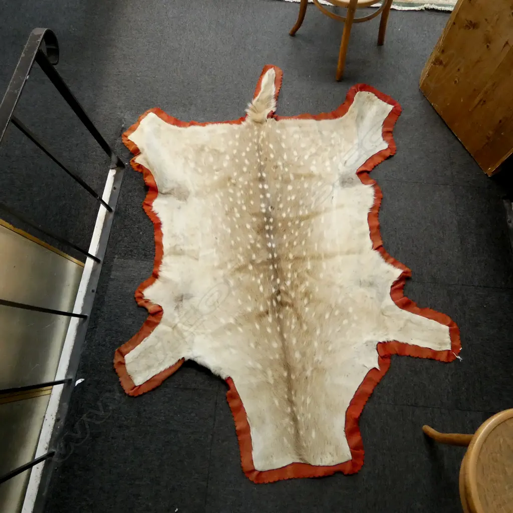 VINTAGE ANIMAL HIDE RUG 1900x1450mm Image 1++