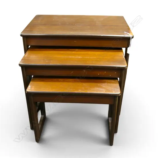 3 MAHOGANY NESTING TABLES W.580mm