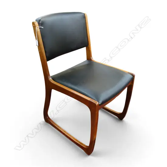 MID CENTURY / RETRO CHAIR, BLACK VINYL UPHOLSTERY