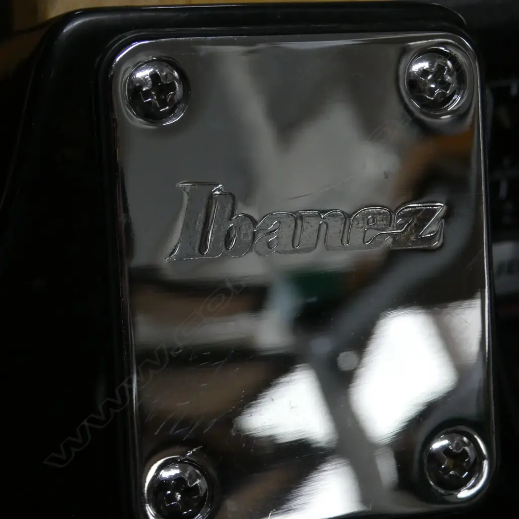 LEFT HANDED IBANEZ ELECTRIC BASS GUITAR (ASHTON CASE), MXL6 LINE MIXER, PEAVEY 'RAGE 158' AMPLIFIER Image 1++