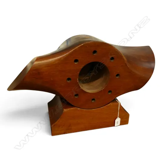 CENTRAL SECTION OF A WOODEN PROPELLER barometer/clock mount H.330mm
