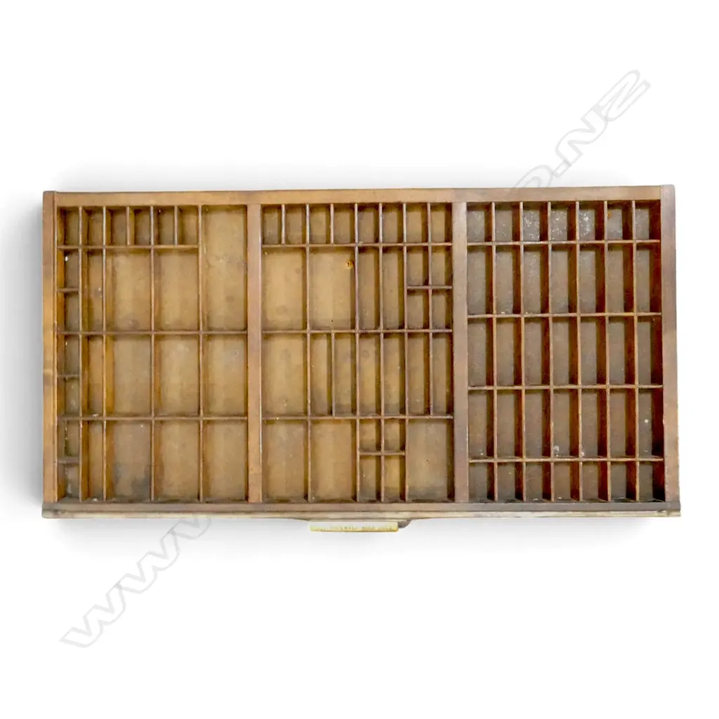 PRINTERS TYPE TRAY 815x425mm Image 1++