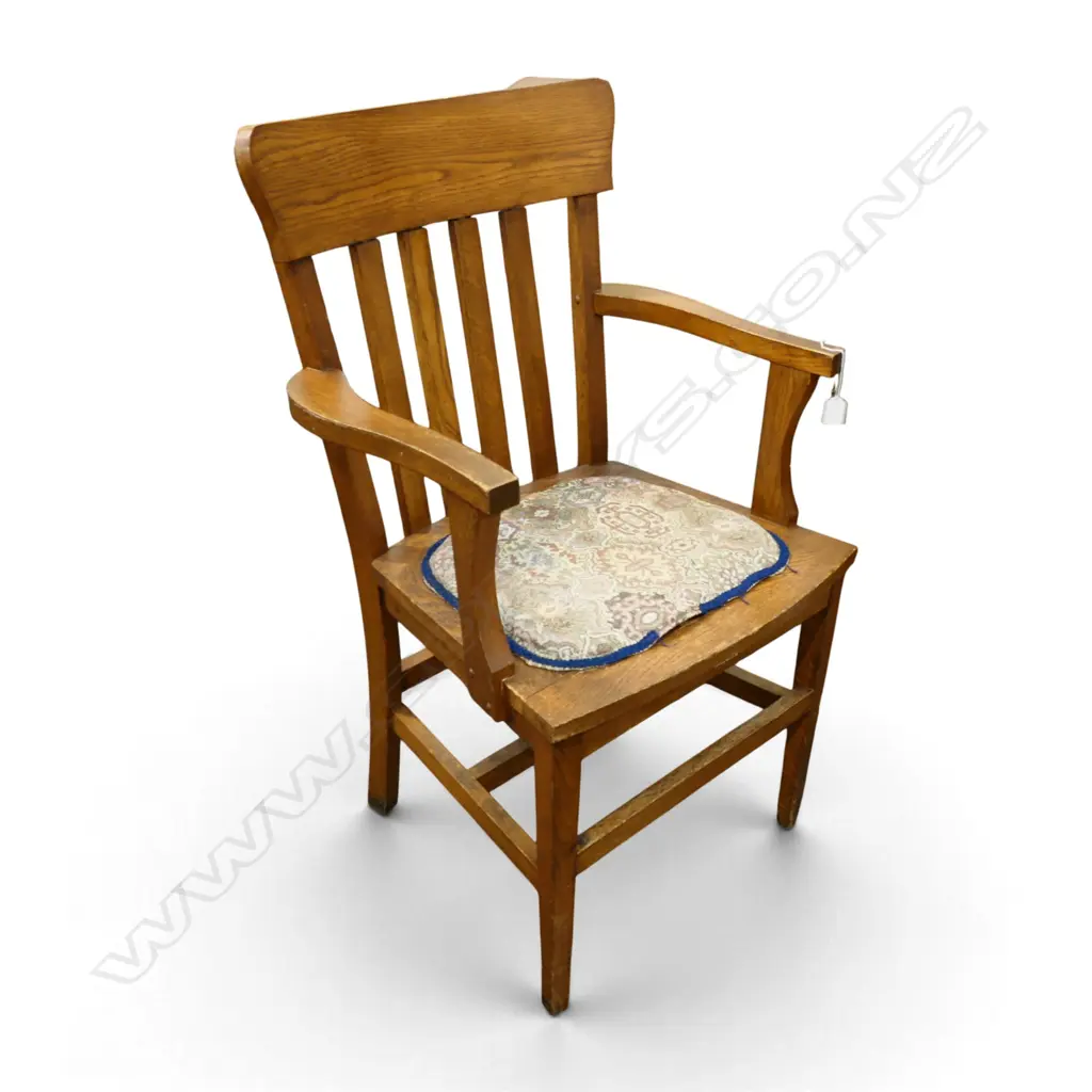 OAK CHAIR Image 1++
