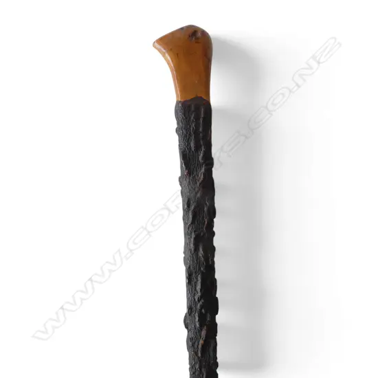 GNARLED WOOD WALKING STICK L.890mm