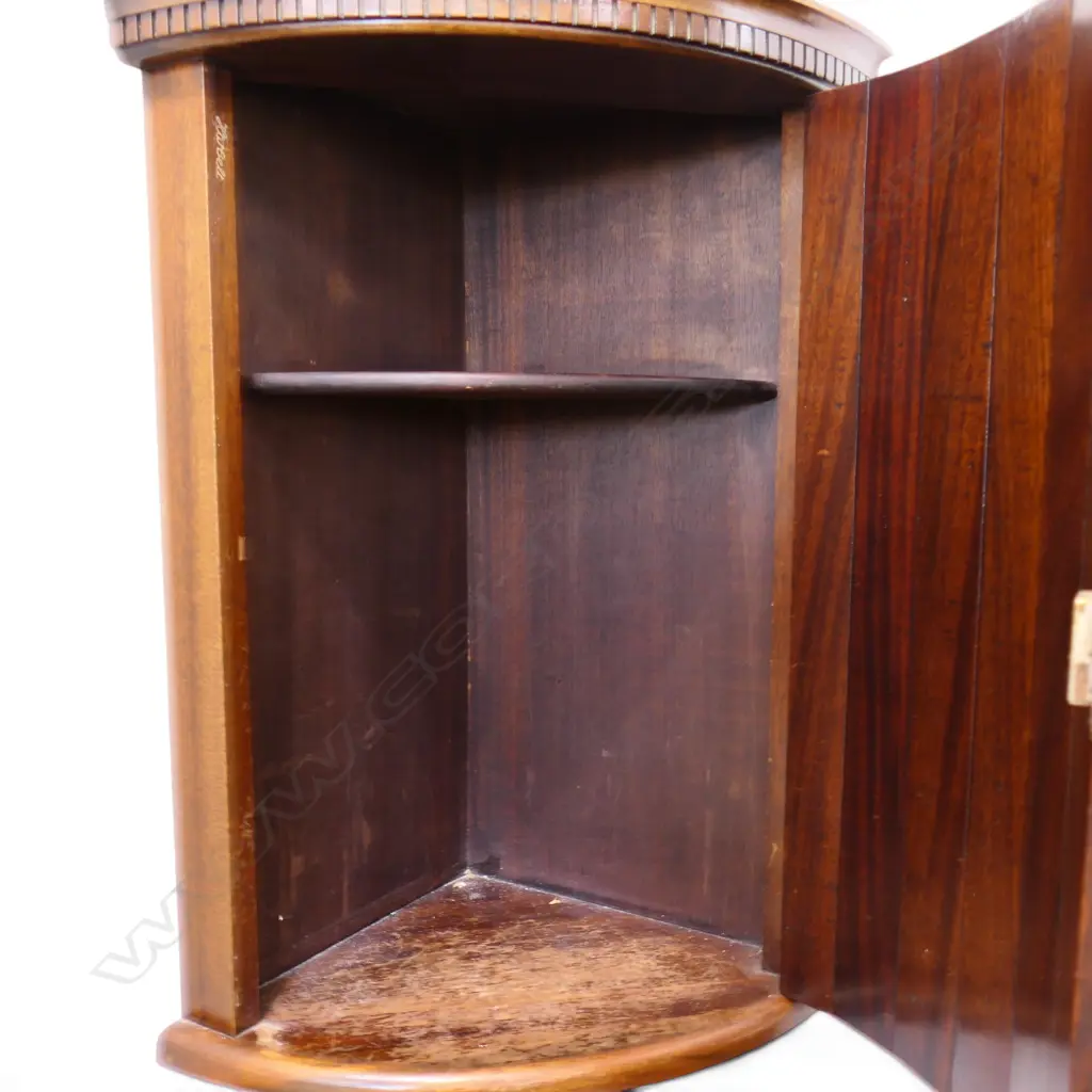 GEORGIAN STYLE MAHOGANY CORNER CABINET H.670mm Image 1++