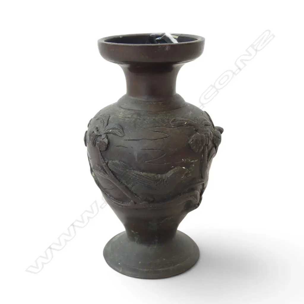 SMALL BRONZE VASE H30MM Image 1++